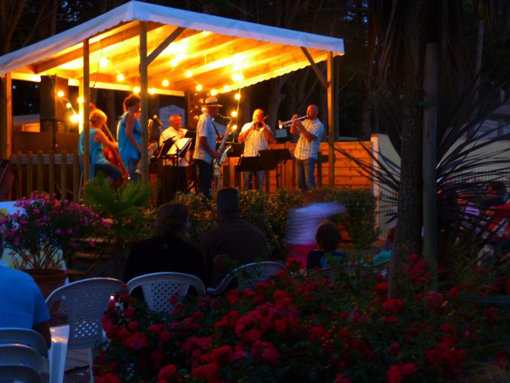 Camping La Maurie Foulerot Exterior foto
